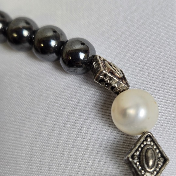 Set of Beaded Necklace and Matching Bracelet - Picture 16 of 16